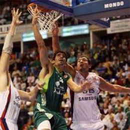 El Unicaja sigue sin levantar cabeza en casa. El Unicaja sigue sin levantar cabeza en casa.
