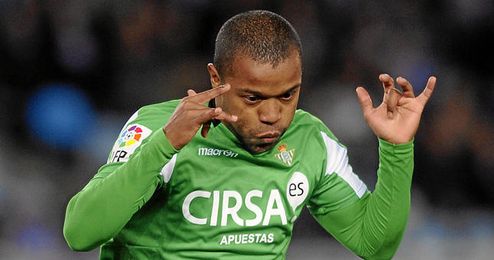 Pabón celebra un tanto. Pabón celebra un tanto.