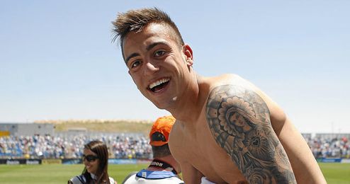 El gallego Joselu sólo ha anotado cinco goles en los 25 encuentros que ha disputado en la Bundesliga, muy lejos de los números que venía firmando anteriormente en el filial del Madrid. El gallego Joselu sólo ha anotado cinco goles en los 25 encuentros que ha disputado en la Bundesliga, muy lejos de los números que venía firmando anteriormente en el filial del Madrid.