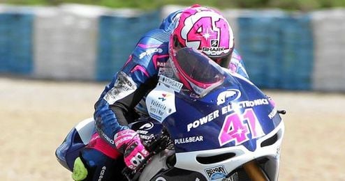 Pol Espargaró consiguió terminar en la tercera plaza en los entrenamientos libres. Pol Espargaró consiguió terminar en la tercera plaza en los entrenamientos libres.