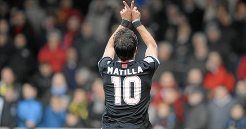 Matilla celebra uno de los once goles que ha conseguido este año con el Murcia. Matilla celebra uno de los once goles que ha conseguido este año con el Murcia.