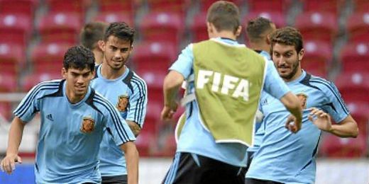 Israel Puerto y Campaña en un entrenamiento con la sub 20. Israel Puerto y Campaña en un entrenamiento con la sub 20.