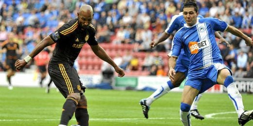 Nicolas Anelka debutando con el Chelsea Nicolas Anelka debutando con el Chelsea
