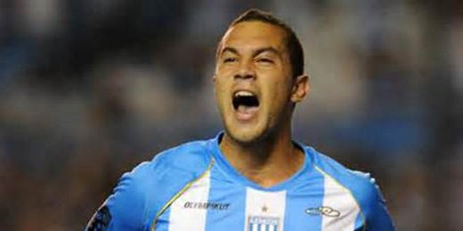 Luis Fariña será el nuevo jugador del Benfica, así lo asegura la prensa lusa Luis Fariña será el nuevo jugador del Benfica, así lo asegura la prensa lusa