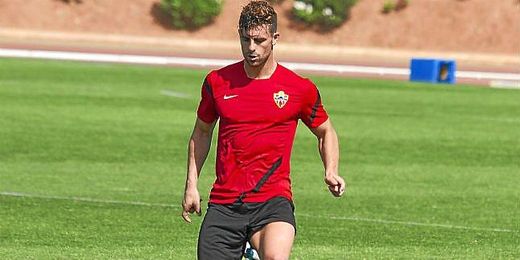 Rodri en un entrenamiento con el Almería Rodri en un entrenamiento con el Almería