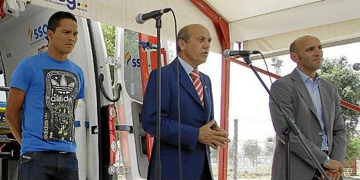 Del Nido, durante la presentación de los tres nuevos fichajes del Sevilla. Del Nido, durante la presentación de los tres nuevos fichajes del Sevilla.