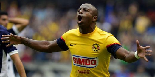 Christian Benítez ha fallecido hoy en Qatar a la edad de 27 años. Christian Benítez ha fallecido hoy en Qatar a la edad de 27 años.