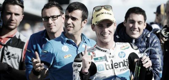 Pol Espargaró celebra el triunfo en Phillip Island. Pol Espargaró celebra el triunfo en Phillip Island.
