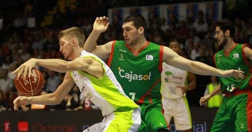 Sabonis y Burjanadze Sabonis y Burjanadze