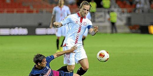 Rakitic, una de las novedades para el partido de mañana. Rakitic, una de las novedades para el partido de mañana.