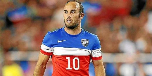 Donovan disputando un partido con la selección norteamericana. Donovan disputando un partido con la selección norteamericana.