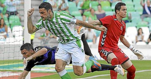 Jorge Molina celebra su último gol del presente curso, ante el Valladolid. Jorge Molina celebra su último gol del presente curso, ante el Valladolid.