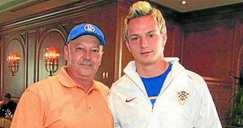 Luka, junto a Ivan, en una concentración con Croacia. Luka, junto a Ivan, en una concentración con Croacia.