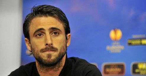 Pareja, en una rueda de prensa. Pareja, en una rueda de prensa.