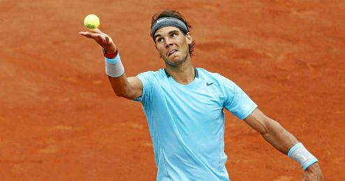 Rafa Nadal, durante un saque en el duelo ante Ferrer. Rafa Nadal, durante un saque en el duelo ante Ferrer.