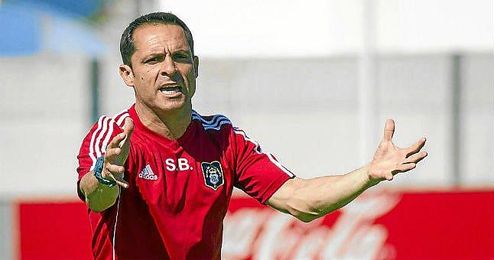 Sergio Barjuan, en un entrenamiento del Recreativo. Sergio Barjuan, en un entrenamiento del Recreativo.