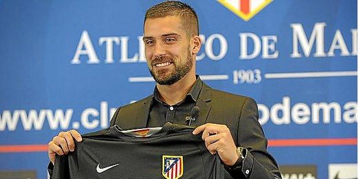 El portero es el primer fichaje que presenta el Atleti. El portero es el primer fichaje que presenta el Atleti.