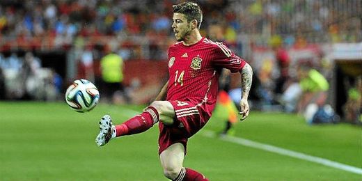 Alberto Moreno sólo tendrá unos emolumentos ´top´ si consigue hacerse asiduo en las alineaciones del Liverpool. Alberto Moreno sólo tendrá unos emolumentos ´top´ si consigue hacerse asiduo en las alineaciones del Liverpool.