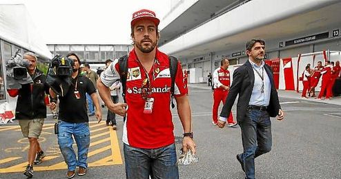 Alonso en el ´paddock´ de Suzuka. Alonso en el ´paddock´ de Suzuka.