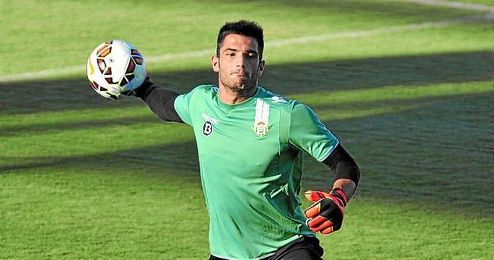 Adán cambió de entrenador de porteros y su rendimiento parece haber mejorado. Adán cambió de entrenador de porteros y su rendimiento parece haber mejorado.