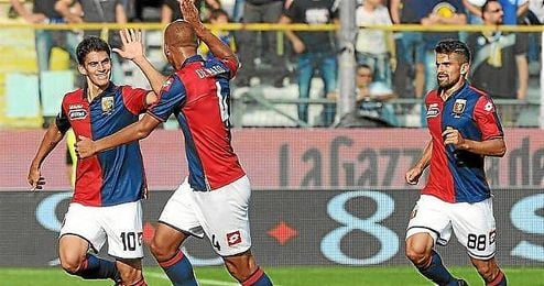 Perotti celebra su tanto con el Genoa ante el Parma. Perotti celebra su tanto con el Genoa ante el Parma.