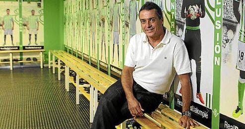 Alexis Trujillo posa para ESTADIO durante una entrevista realizada al director deportivo bético. Alexis Trujillo posa para ESTADIO durante una entrevista realizada al director deportivo bético.