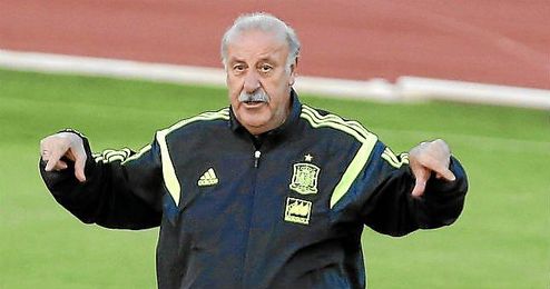 Vicente del Bosque durante un entrenamiento como seleccionador de España. Vicente del Bosque durante un entrenamiento como seleccionador de España.