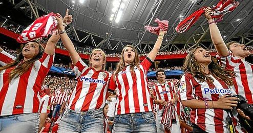La afición bilbaína en el partido de previa de Champions League. La afición bilbaína en el partido de previa de Champions League.