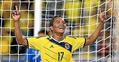 Bacca celebra uno de sus goles ante El Salvador. Bacca celebra uno de sus goles ante El Salvador.