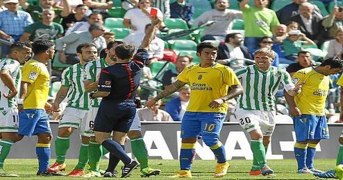 Perquis, expulsado ante Las Palmas. Perquis, expulsado ante Las Palmas.