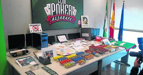 El pasado mes de marzo, la Policía Nacional desmanteló un casino ilegal en Simón Verde, Mairena del Aljarafe. El pasado mes de marzo, la Policía Nacional desmanteló un casino ilegal en Simón Verde, Mairena del Aljarafe.