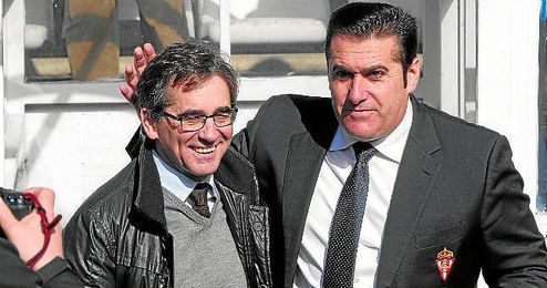 Fernando Vázquez y José Ramón Sandoval, dos de los nombres que se asocian de manera recurrente con el Betis. Fernando Vázquez y José Ramón Sandoval, dos de los nombres que se asocian de manera recurrente con el Betis.