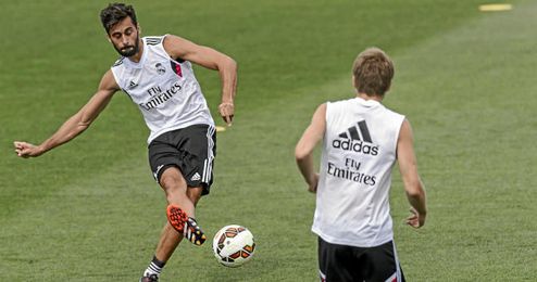 Arbeloa durante el entrenamiento Arbeloa durante el entrenamiento