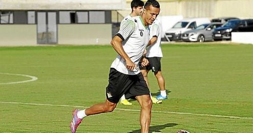 Kadir durante un entrenamiento. Kadir durante un entrenamiento.