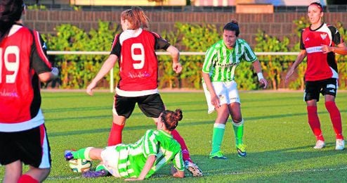 El pasado verano Betis y Sporting de Huelva jugaron un amistoso, con victoria para las onubenses por 3-1. El pasado verano Betis y Sporting de Huelva jugaron un amistoso, con victoria para las onubenses por 3-1.