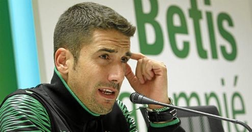 Julio Velázquez entrenador verdiblanco Julio Velázquez entrenador verdiblanco