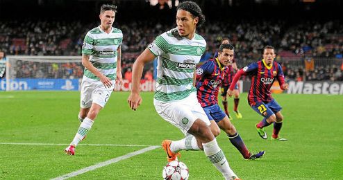 Van Dijk durante una acción frente al Barcelona Van Dijk durante una acción frente al Barcelona