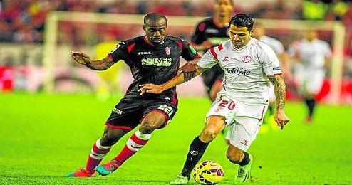 Vitolo, en el partido ante el Granada. Vitolo, en el partido ante el Granada.