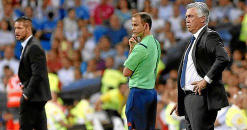 Ancelotti y Simeone durante un enfrentamiento de la pasada temporada Ancelotti y Simeone durante un enfrentamiento de la pasada temporada