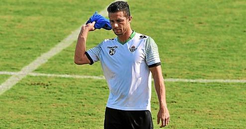 Rubén Castro, durante un entrenamiento. Rubén Castro, durante un entrenamiento.