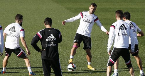 Jesé Rodríguez (de frente) de regreso a los entrenamientos en Valdebebas junto a sus compañeros Jesé Rodríguez (de frente) de regreso a los entrenamientos en Valdebebas junto a sus compañeros