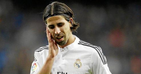 Khedira saliendo sustituido ante el Cornellá Khedira saliendo sustituido ante el Cornellá