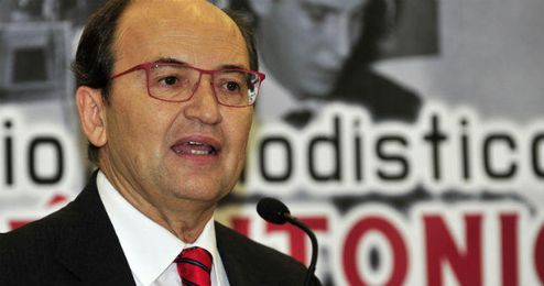 José Castro pide paciencia con la renovación de Reyes José Castro pide paciencia con la renovación de Reyes