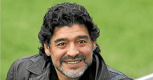 Maradona en el entrenamiento del Real Madrid en Valdebebas. Maradona en el entrenamiento del Real Madrid en Valdebebas.
