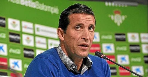 Merino, en rueda de prensa. Merino, en rueda de prensa.