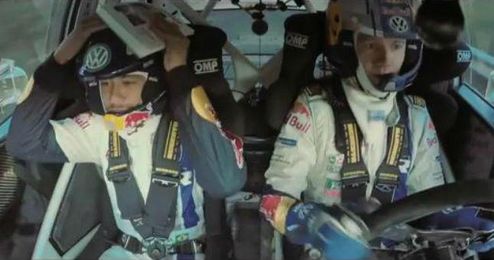 Neymar durante el recorrido con Ogier Neymar durante el recorrido con Ogier