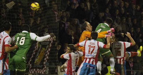 El Betis venció en un campo en el que no lo había hecho nadie. El Betis venció en un campo en el que no lo había hecho nadie.