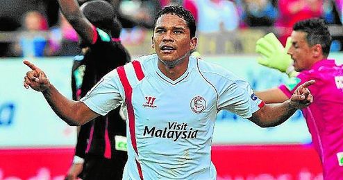Carlos Bacca acumula 24 tantos como sevillista en el campeonato liguero. Carlos Bacca acumula 24 tantos como sevillista en el campeonato liguero.