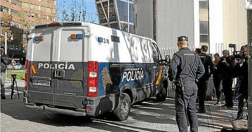 Llegada de los ultras detenidos a los juzgados de Plaza de Castilla. Llegada de los ultras detenidos a los juzgados de Plaza de Castilla.