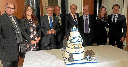El consejo del Recreativo celebró el 125 aniversario. El consejo del Recreativo celebró el 125 aniversario.